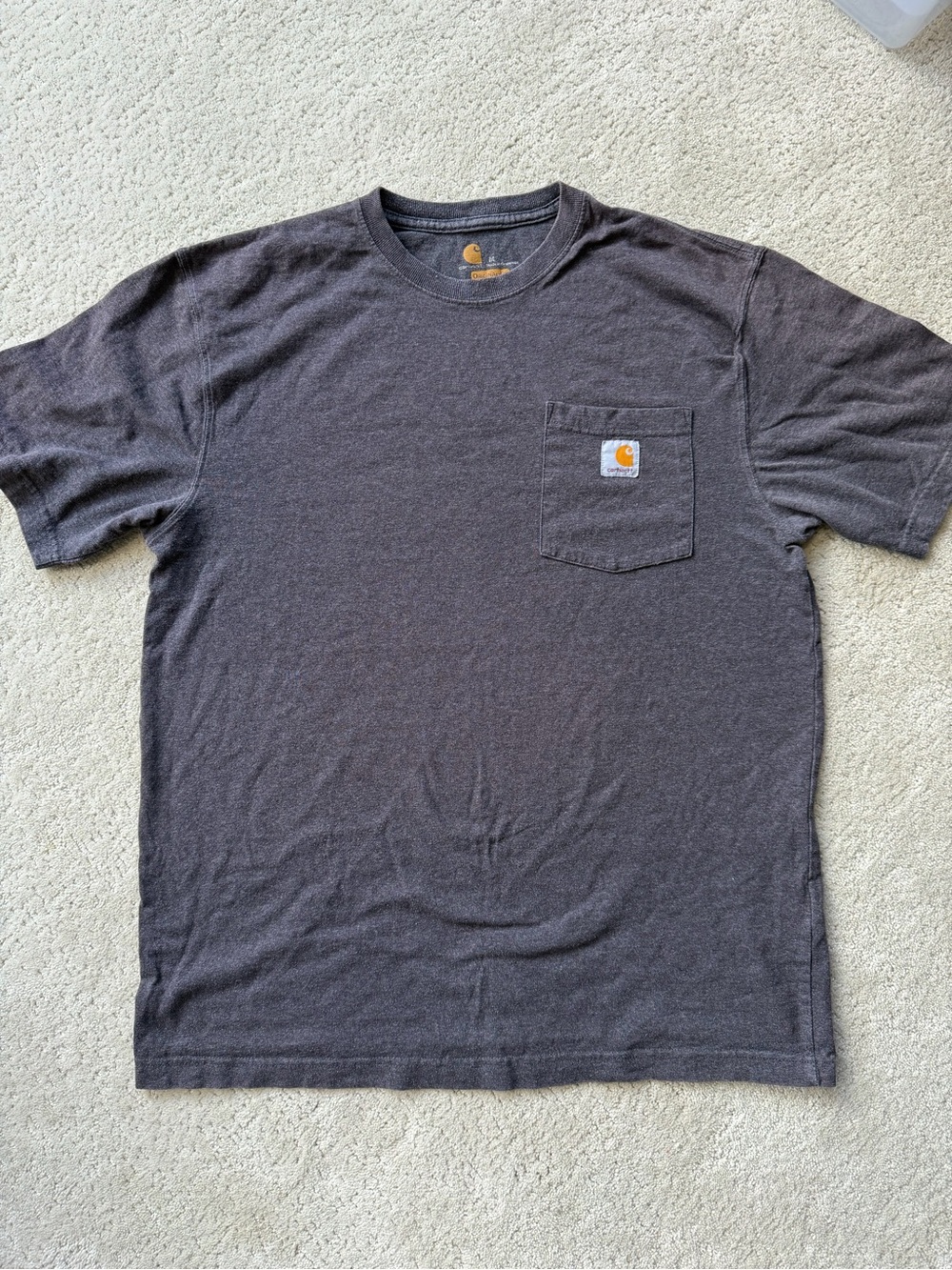 Carhartt Men’s Short-Sleeve Pocket Tee in Charcoal